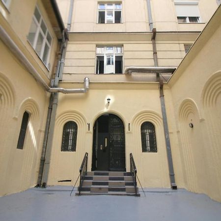 Studio Apartman Kocka Белград Екстериор снимка