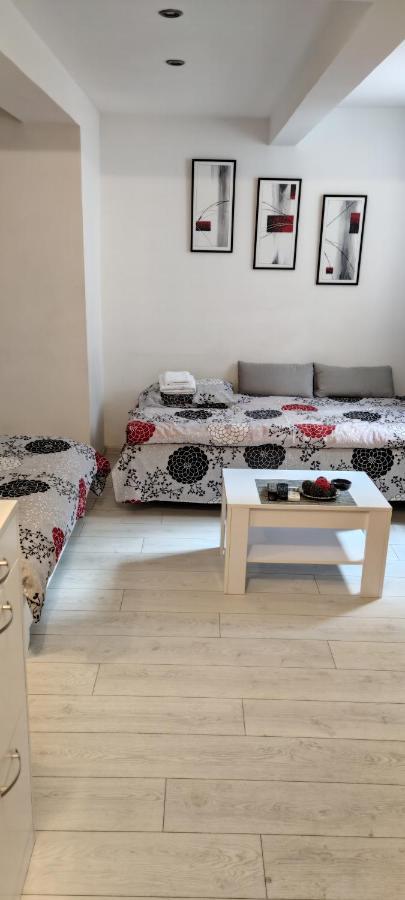 Studio Apartman Kocka Белград Екстериор снимка