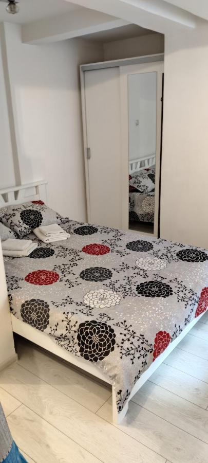 Studio Apartman Kocka Белград Екстериор снимка