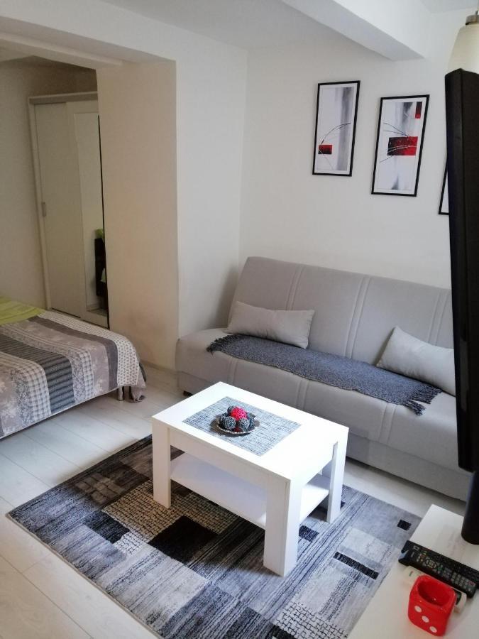 Studio Apartman Kocka Белград Екстериор снимка