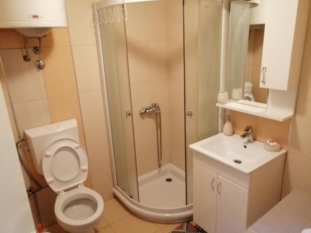 Studio Apartman Kocka Белград Екстериор снимка